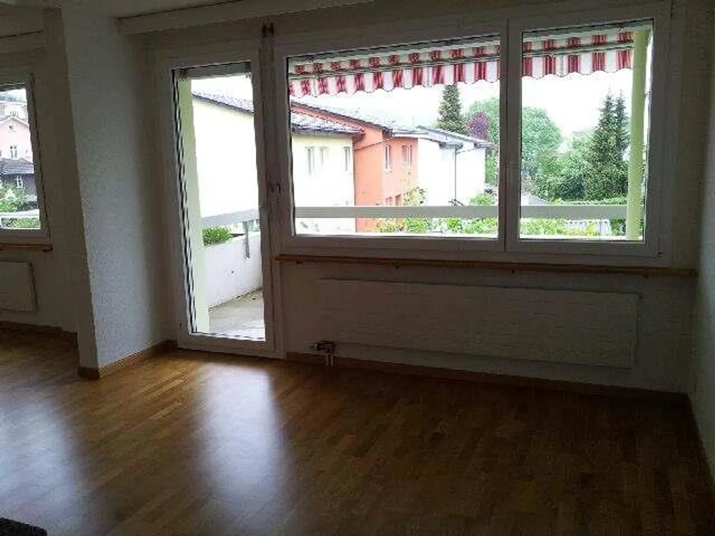 Family-friendly 5.5 room apartment - Photo 3 of 13