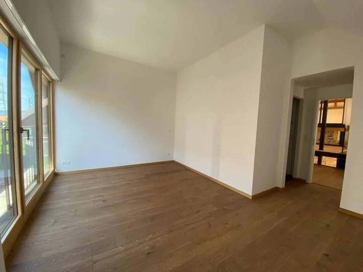 Unique Living with Loft Character – 4-Room Apartment in Galmiz - Photo 7 of 9