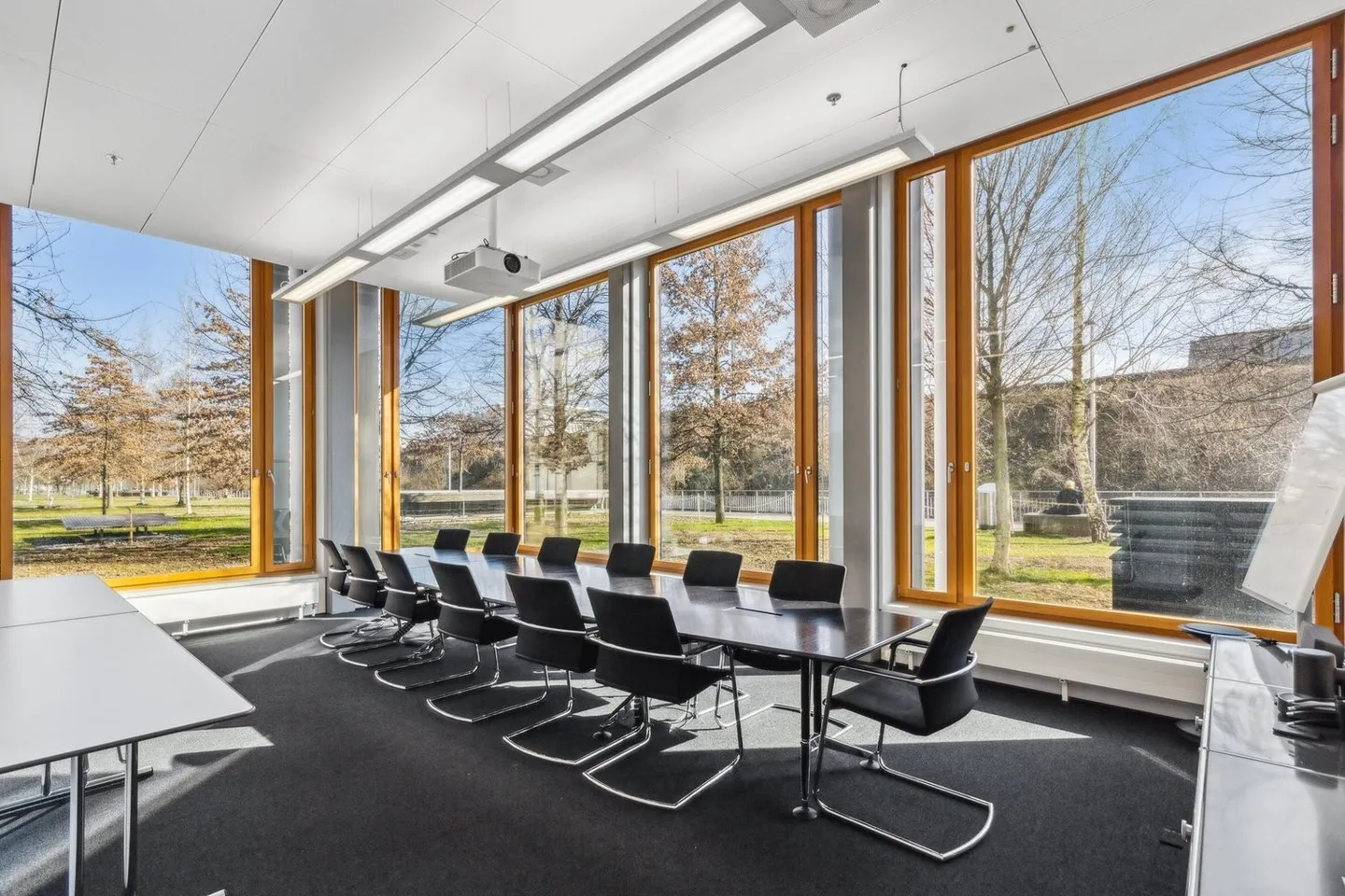 Travailler avec vision : Espaces de bureau de 500 m² à 4 000 m² - Photo 7 sur 17