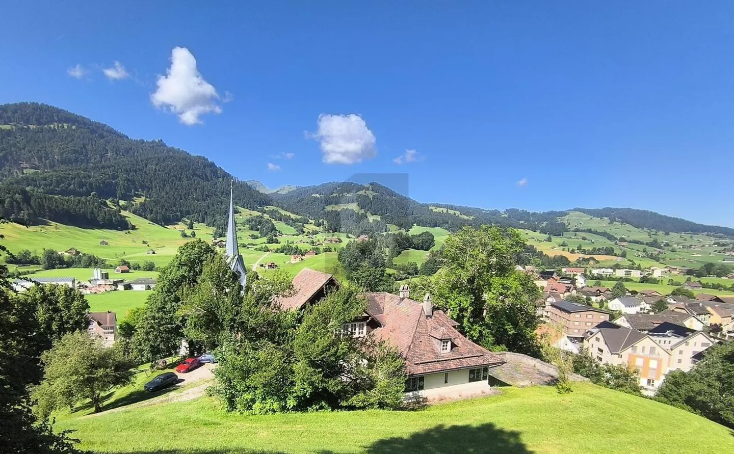 Charmante Villa mit Traumhaftem Blick - Foto 1 von 6