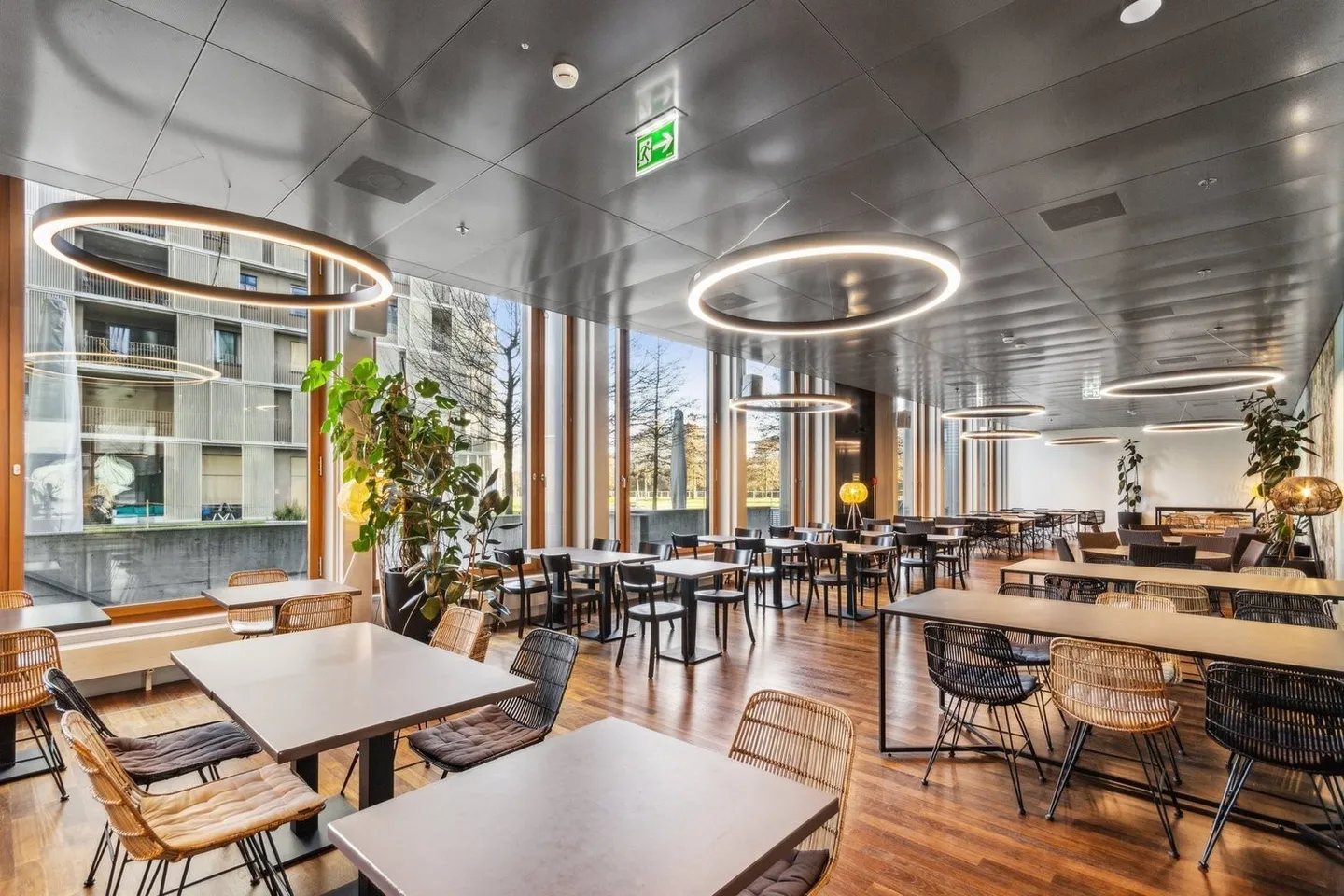 Travailler avec vision : Espaces de bureau de 500 m² à 4 000 m² - Photo 6 sur 17