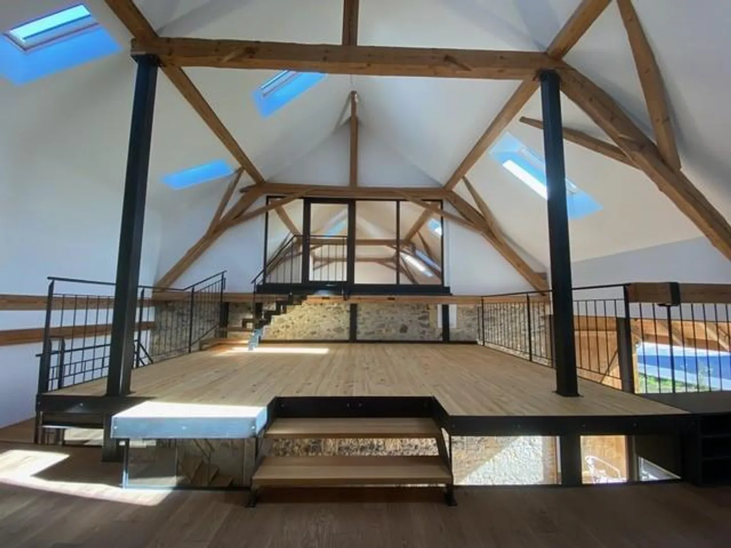Unique Living with Loft Character – 4-Room Apartment in Galmiz - Photo 1 of 9