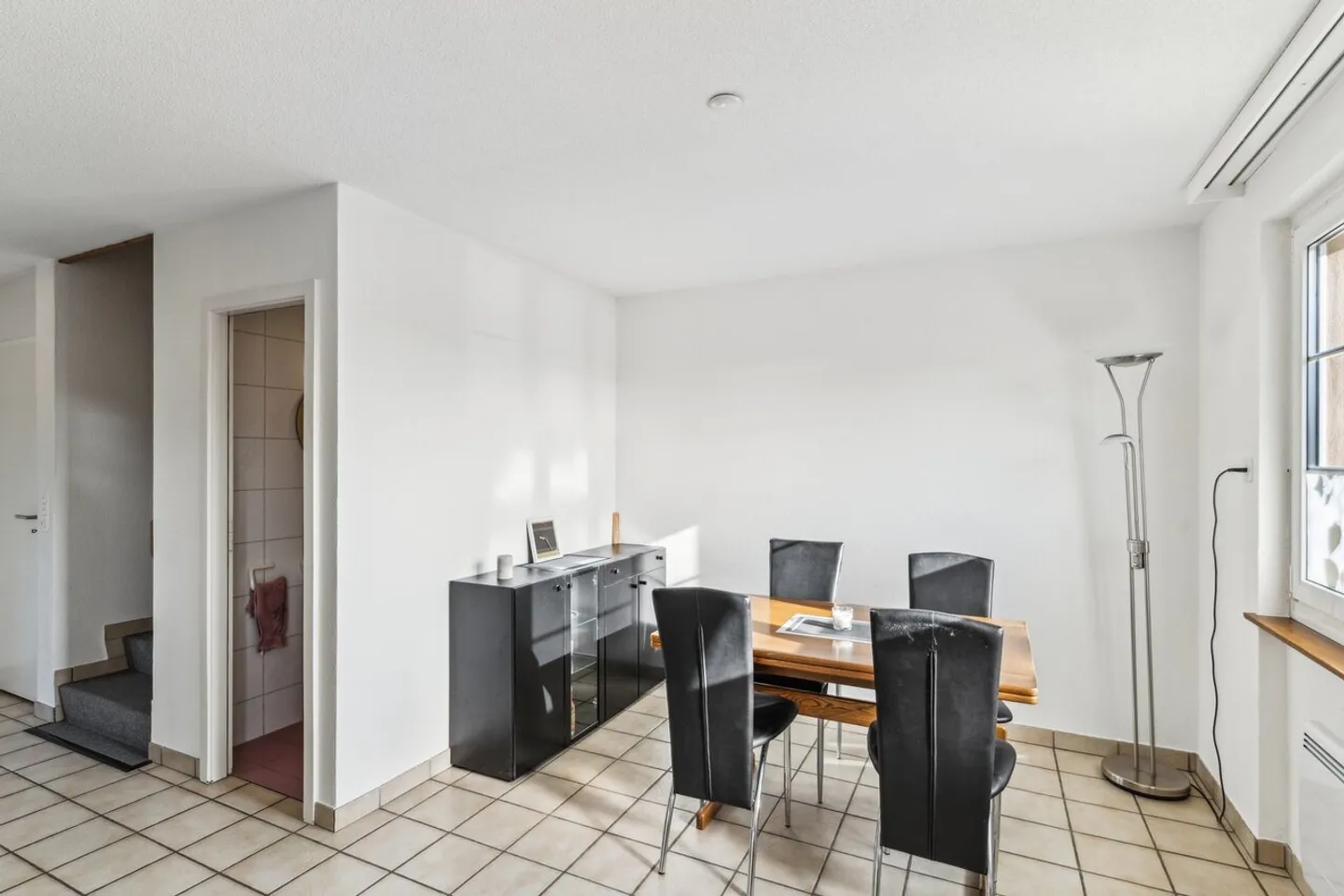 Schönes Reihenhaus - Foto 4 von 10