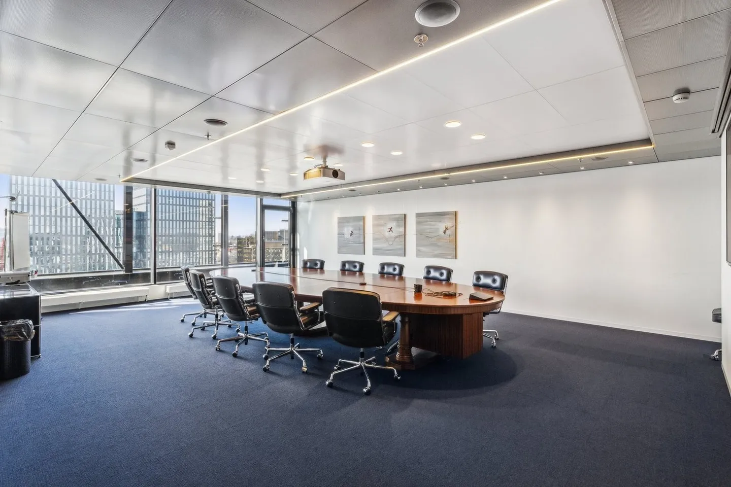 Travailler avec vision : Espaces de bureau de 500 m² à 4 000 m² - Photo 14 sur 17