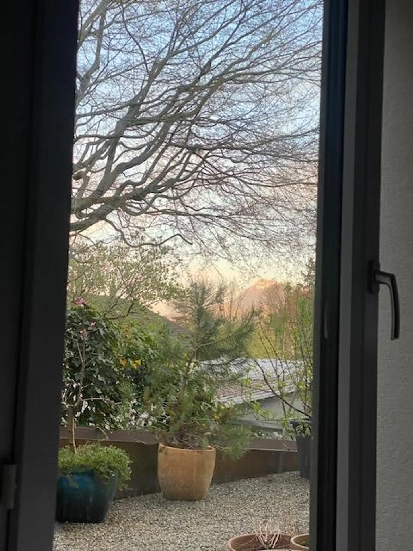 Appartement de jardin 4,5 pièces avec grande terrasse et espace extérieur - Photo 12 sur 13