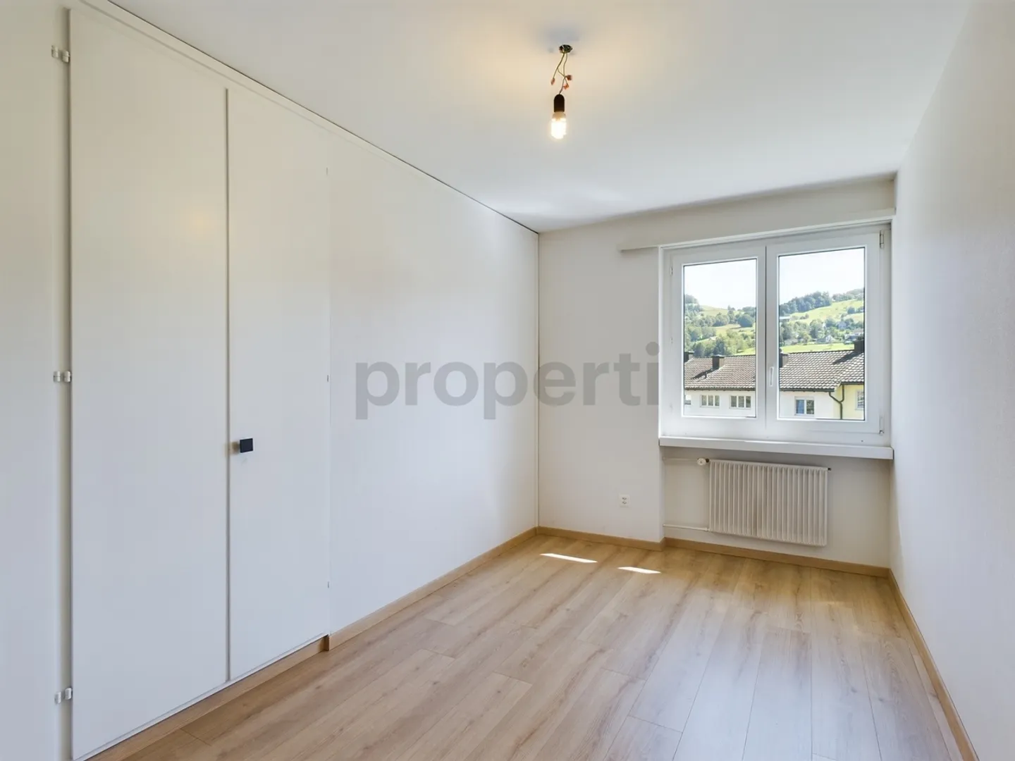 Appartement lumineux de 4 pièces à Thal avec une terrasse de rêve - Photo 6 sur 13