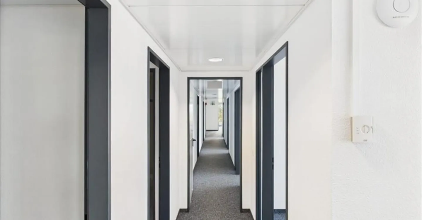 Office space for rent - Photo 4 of 13