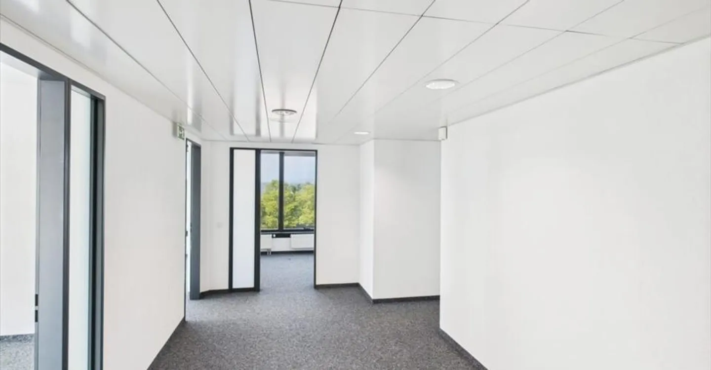 Office space for rent - Photo 12 of 13