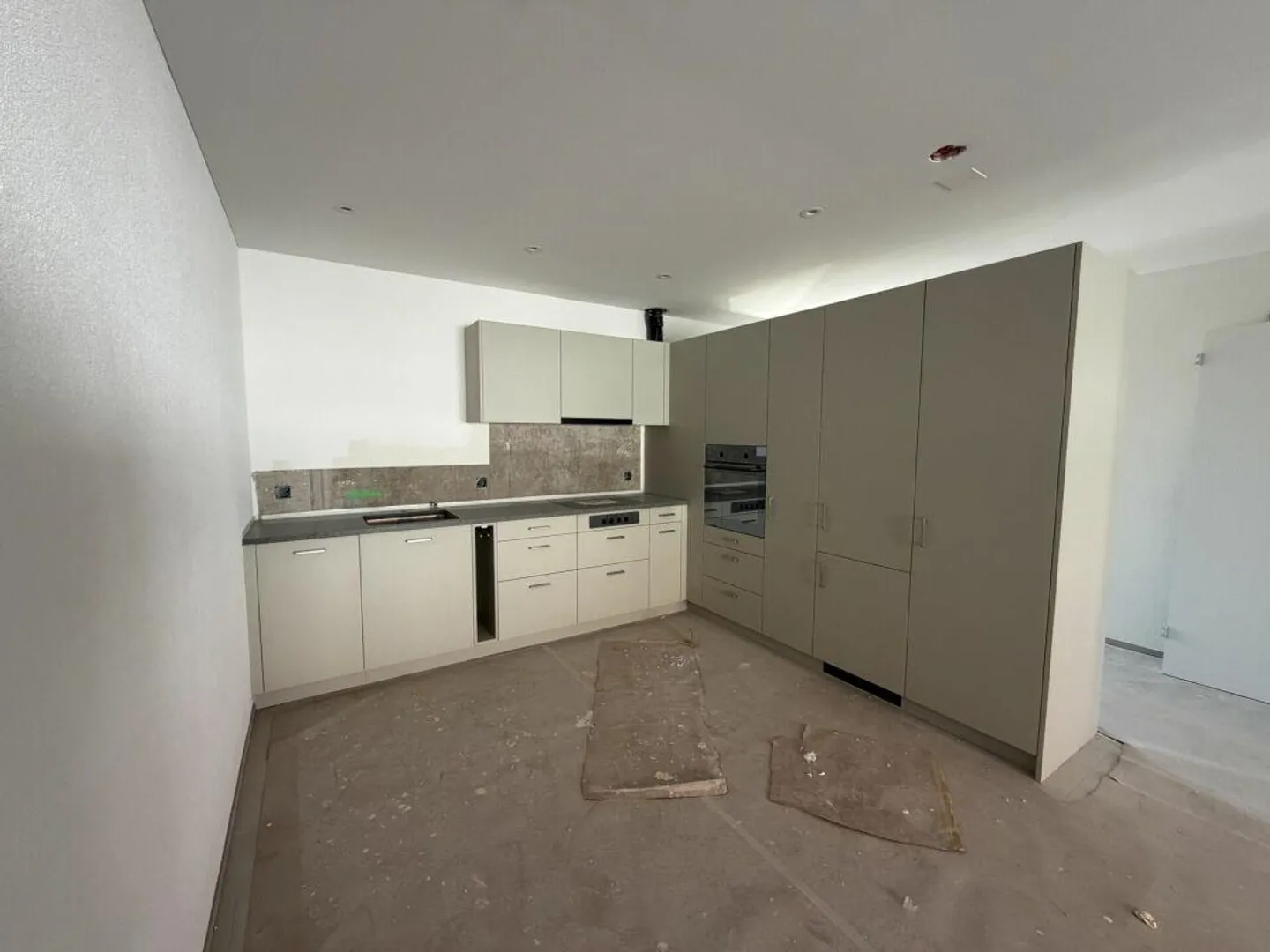 Last Senior Apartment 2.5 Room Apartment on the 1st Floor - Photo 3 of 12