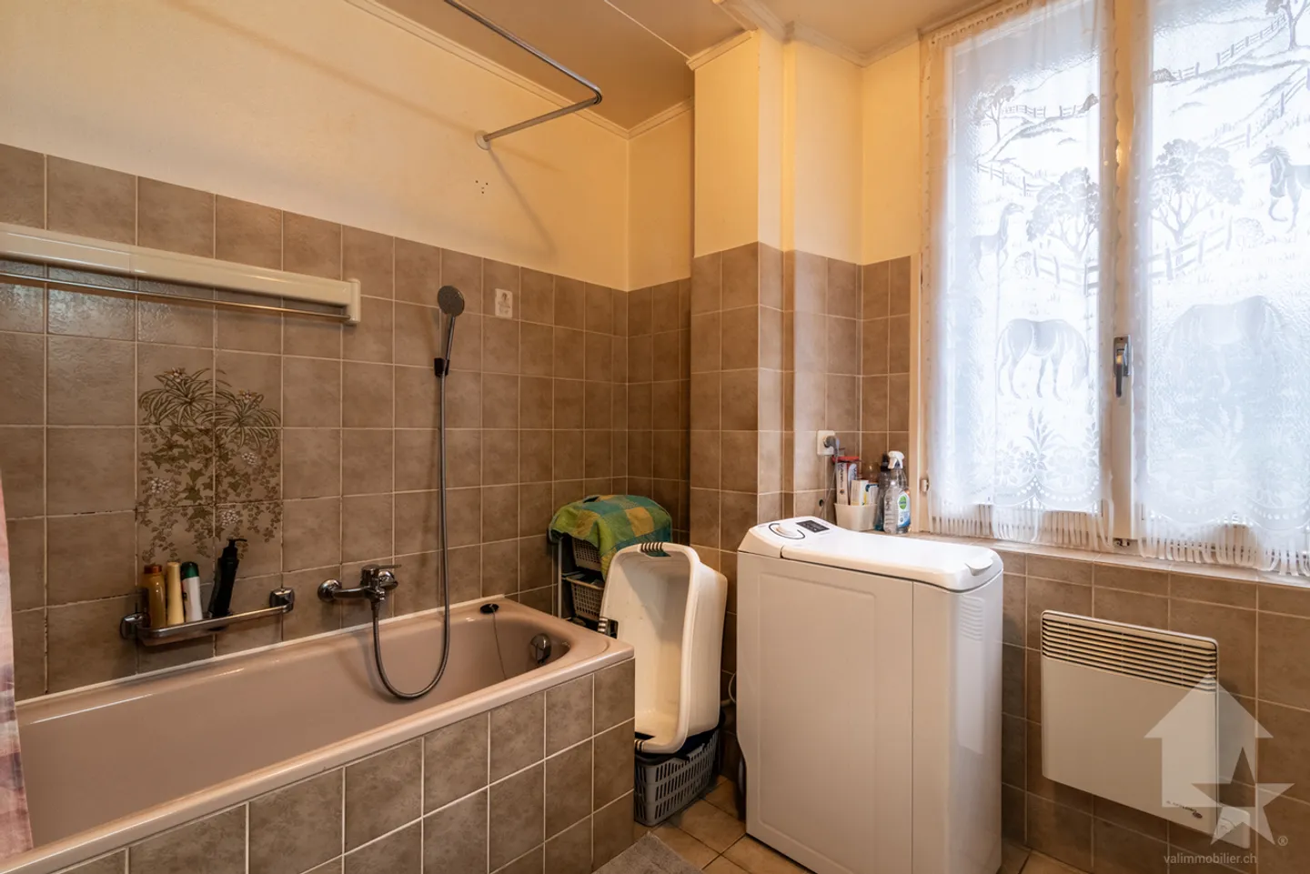 Appartement avec 4.5 pièces dans la vieille ville de Saint-Maurice - Photo 7 sur 9