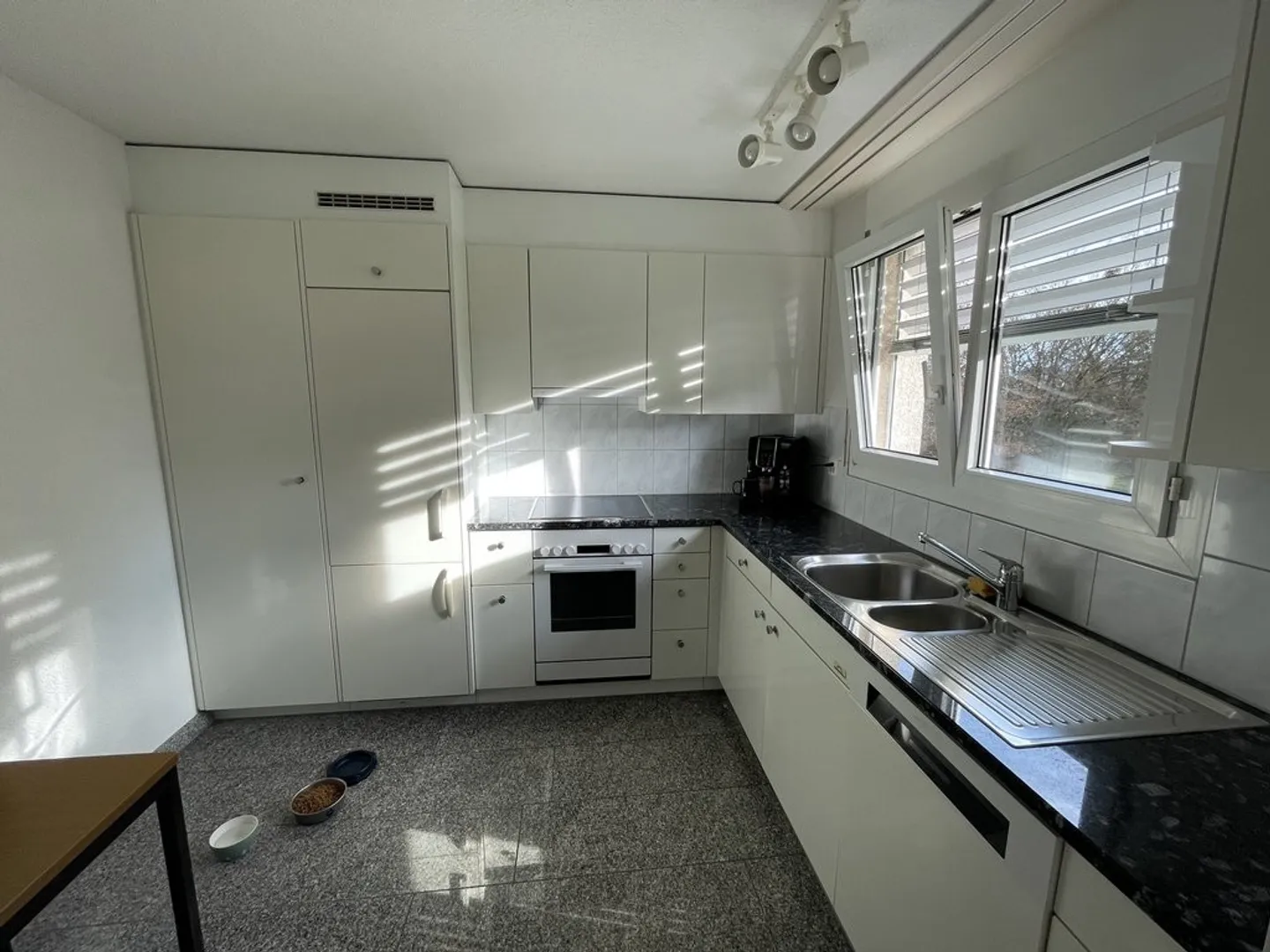 Appartement 3.5 pièces - Foto 3 von 10