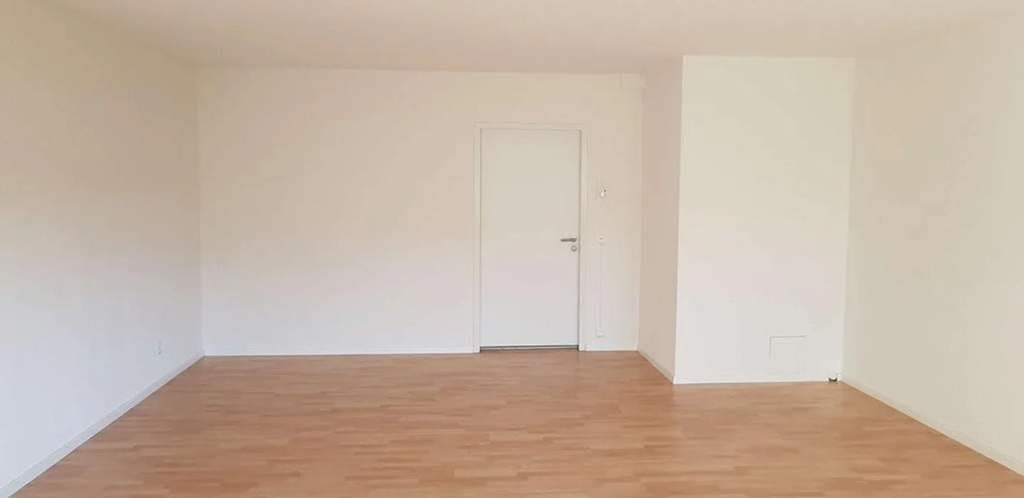 Ufficio in affitto nella migliore posizione nel centro di Seebach! - Foto 2 di 6