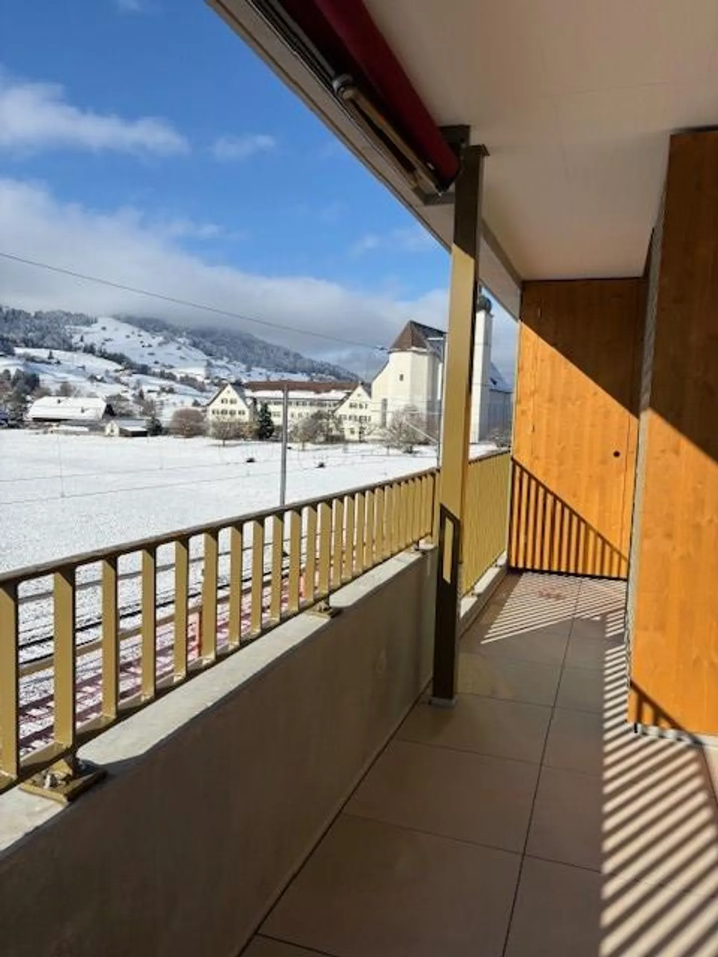 Living in the old weaving mill - Photo 9 of 13