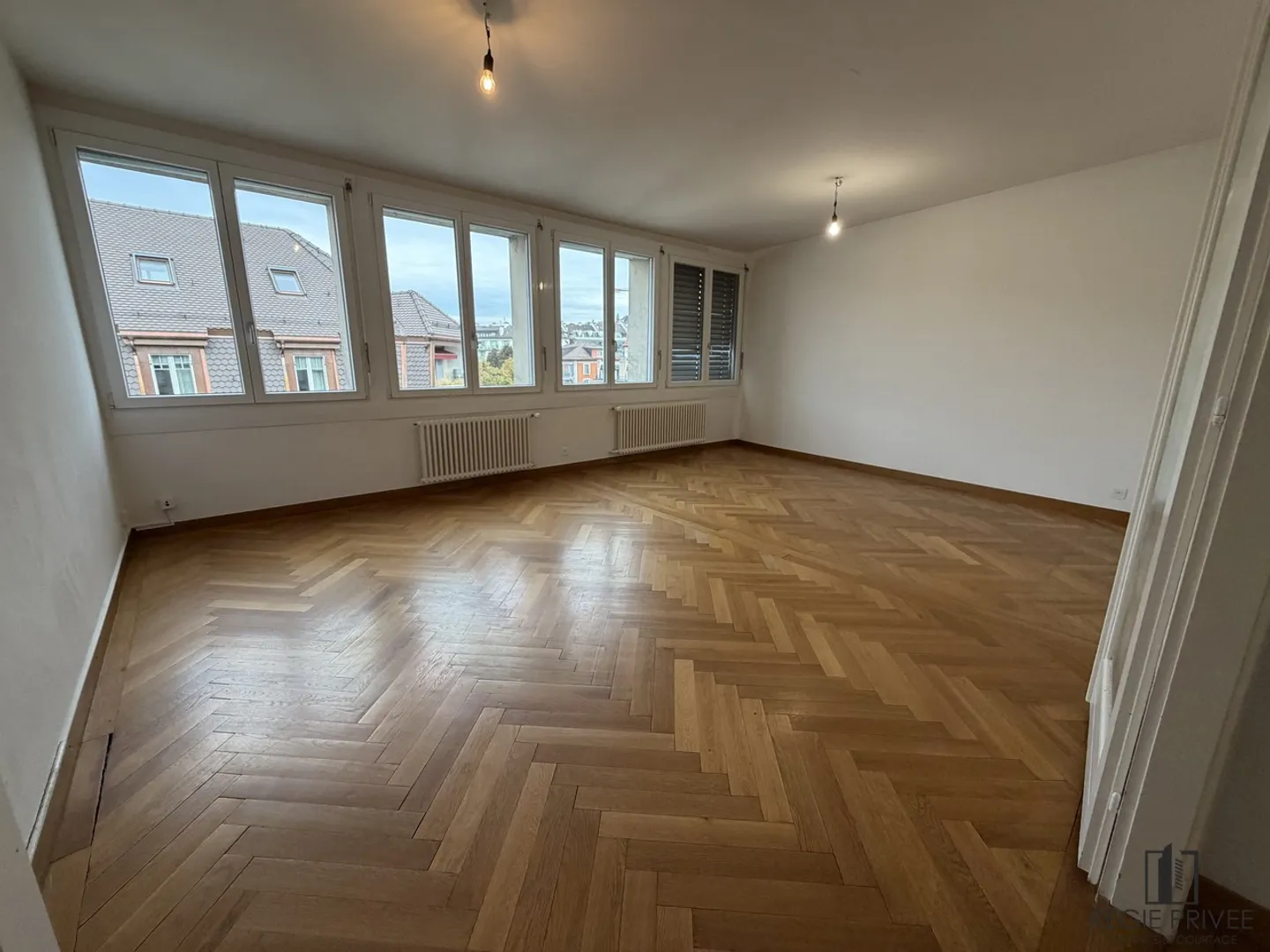 4.5 Zimmerwohnung im 6. Stock - Foto 1 von 9
