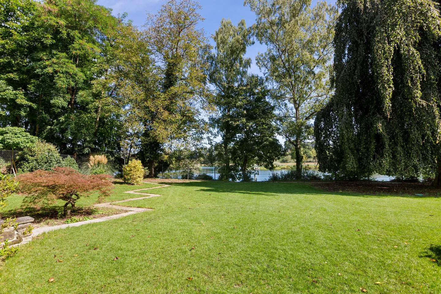 Dolce Vita direttamente sul Reno: Unico casa di 5,5 stanze con piscina - Foto 3 di 23