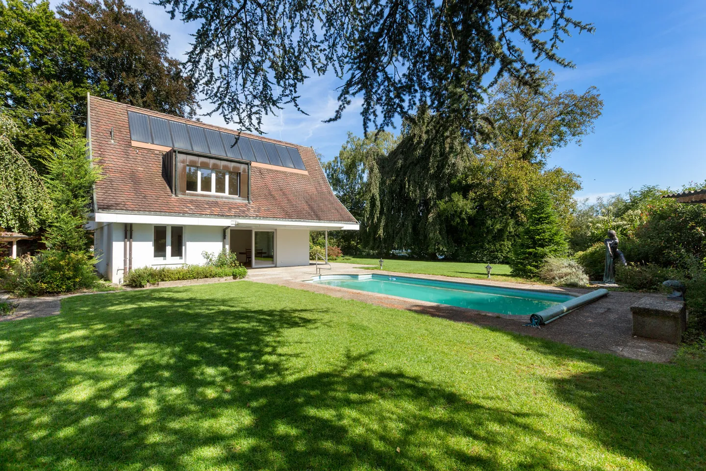 Dolce Vita direttamente sul Reno: Unico casa di 5,5 stanze con piscina - Foto 4 di 23