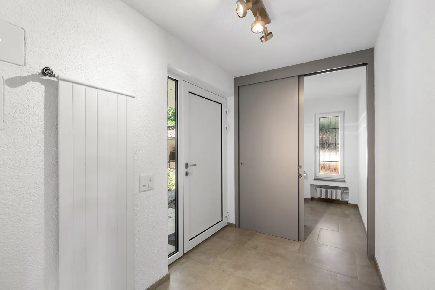 Dolce Vita direttamente sul Reno: Unico casa di 5,5 stanze con piscina - Foto 5 di 23