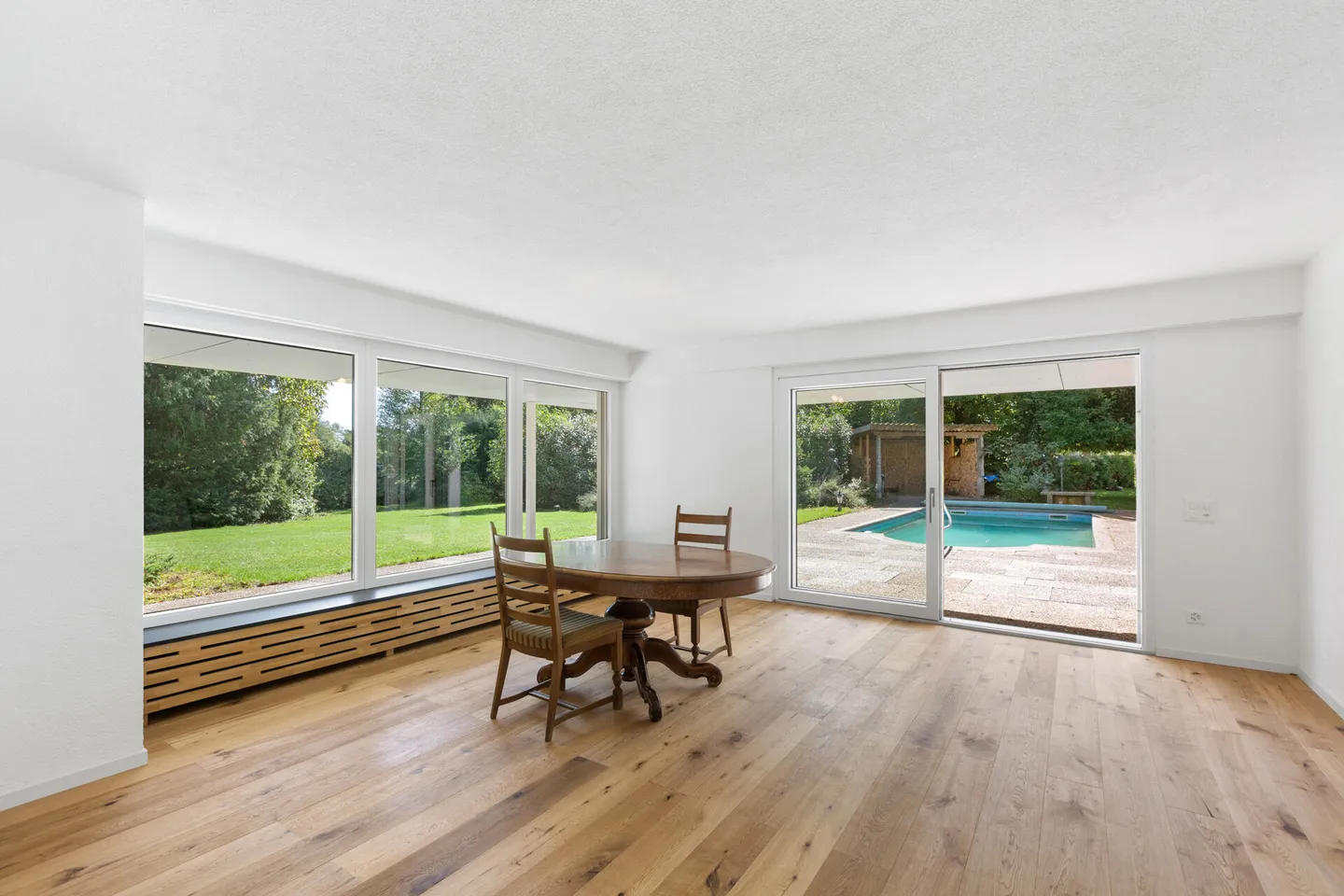 Dolce Vita direttamente sul Reno: Unico casa di 5,5 stanze con piscina - Foto 8 di 23
