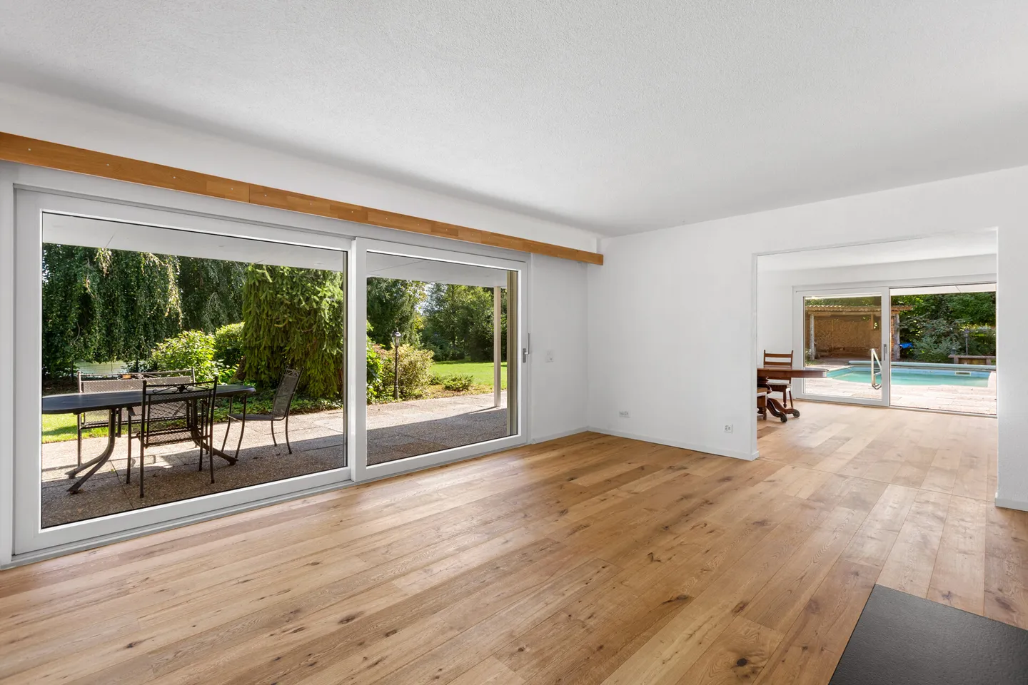 Dolce Vita direttamente sul Reno: Unico casa di 5,5 stanze con piscina - Foto 10 di 23