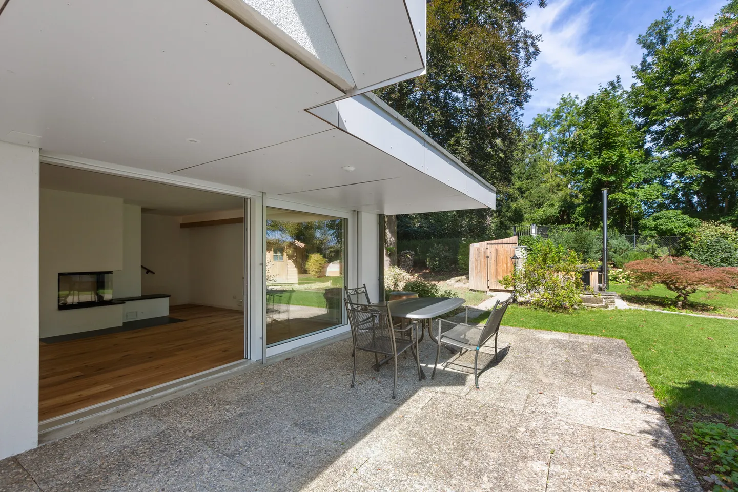 Dolce Vita direttamente sul Reno: Unico casa di 5,5 stanze con piscina - Foto 11 di 23