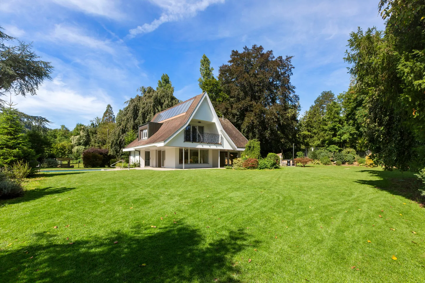 Dolce Vita direttamente sul Reno: Unico casa di 5,5 stanze con piscina - Foto 20 di 23