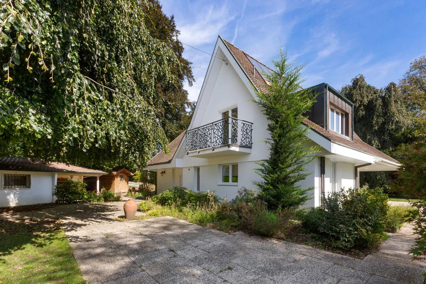 Dolce Vita direttamente sul Reno: Unico casa di 5,5 stanze con piscina - Foto 21 di 23