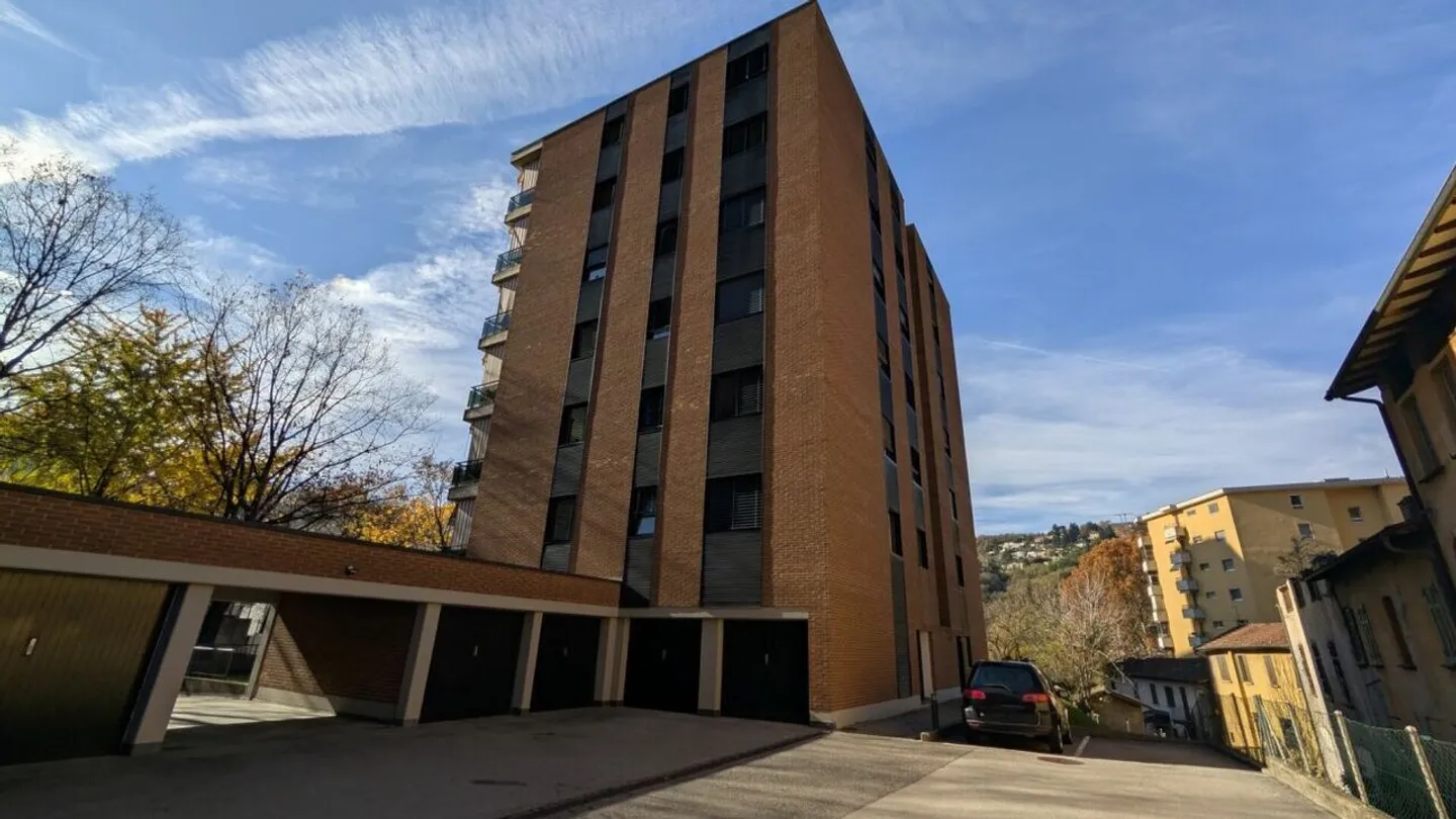 Light, Comfort and Ideal Location! - Photo 15 of 15