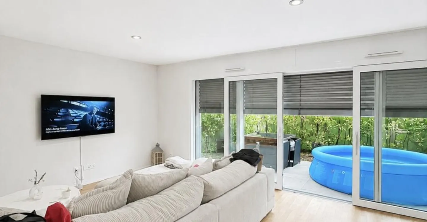 For sale - 2.5 room apartment with terrace and garden - Aigle - Photo 1 of 4
