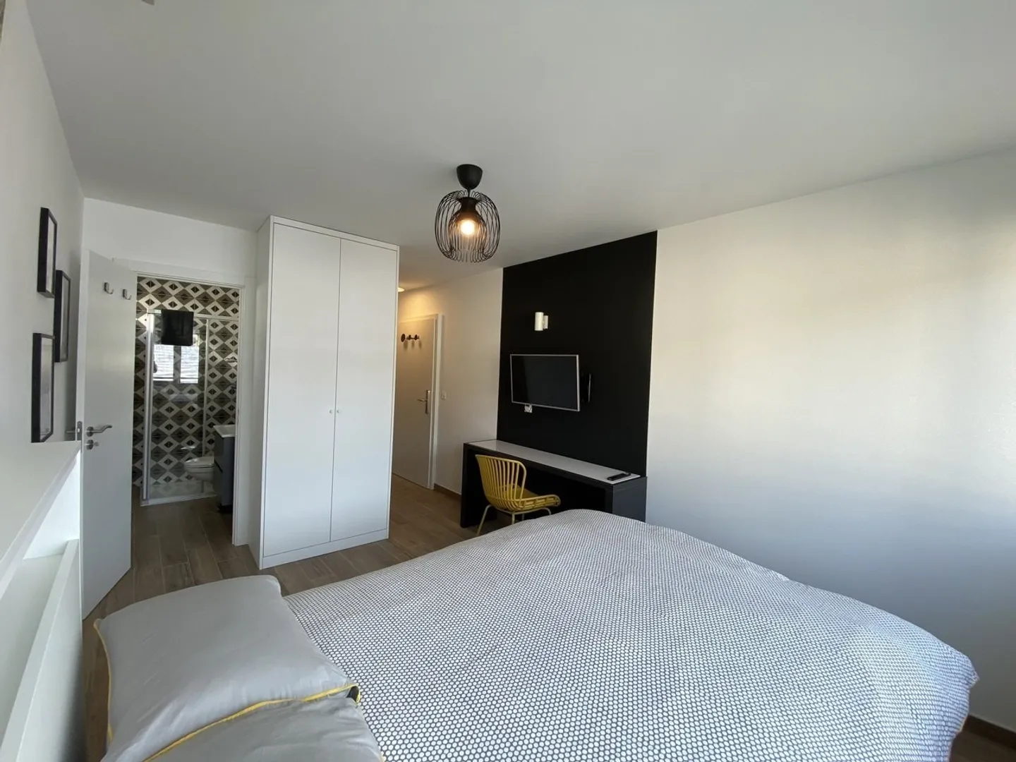 Magnificent furnished studio - Photo 2 of 4