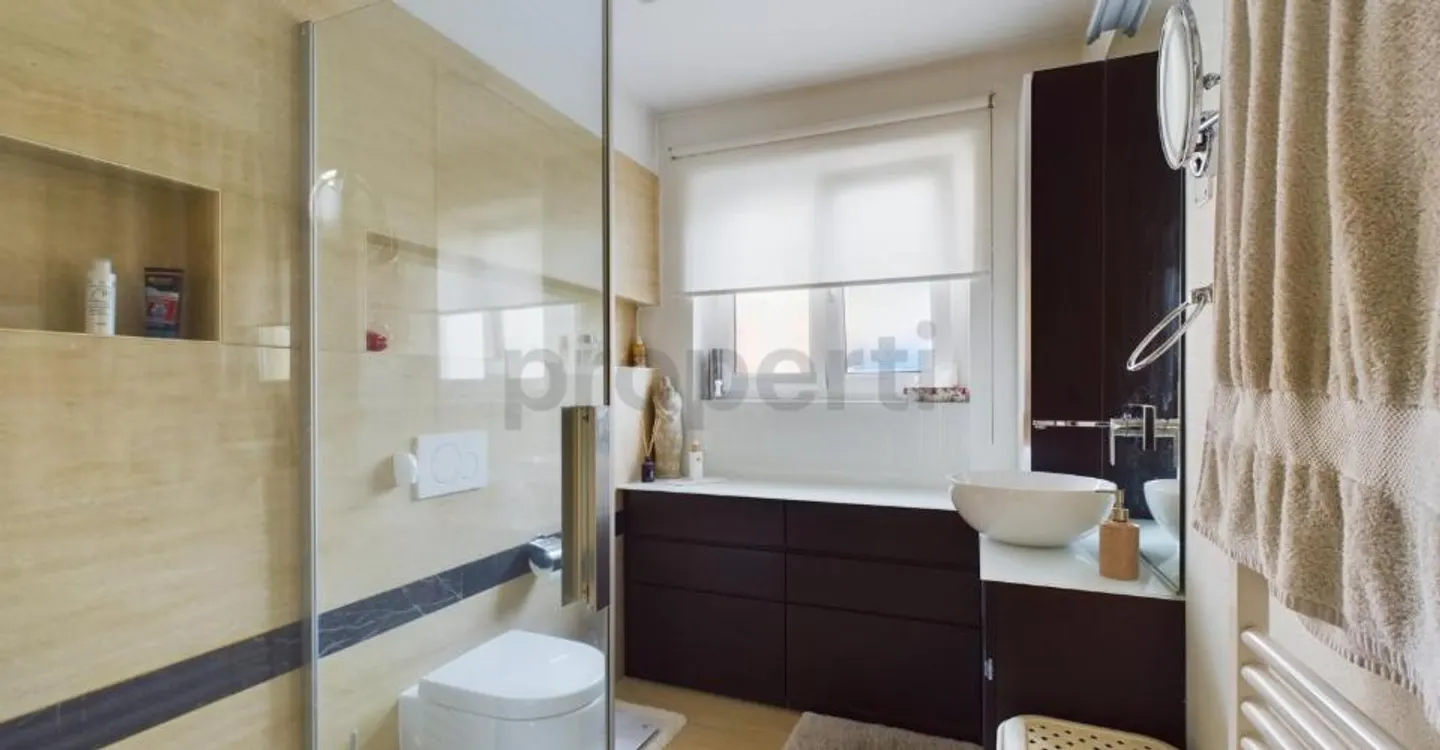 Exceptional 4.5-room apartment in Breganzona - Photo 9 of 10