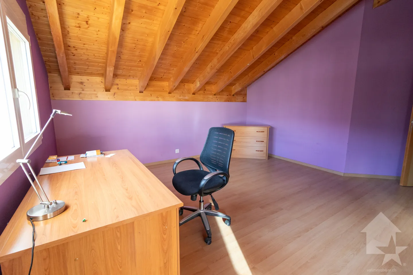 Schöne Villa mit einer Wohnfläche von 198 m2 auf einem Grundstück von 1000m2 - Foto 8 von 20