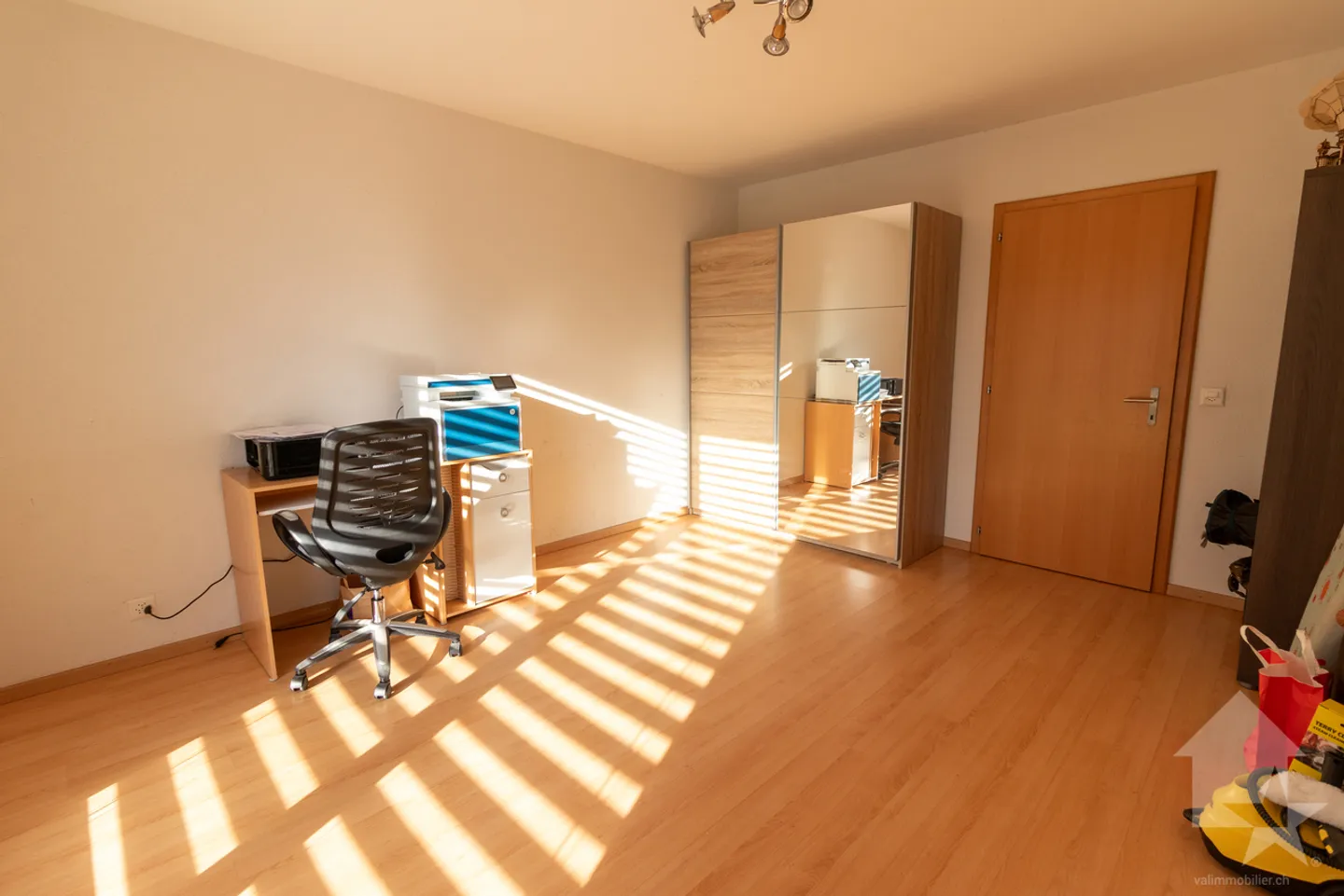 Schöne Villa mit einer Wohnfläche von 198 m2 auf einem Grundstück von 1000m2 - Foto 14 von 20