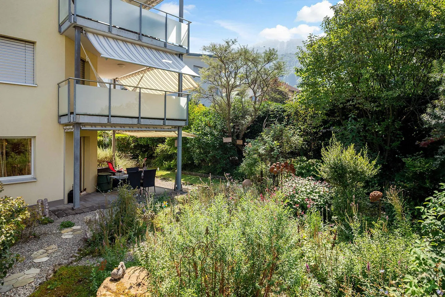 Bellissima Felicità Abitativa con Giardino Privato - Foto 10 di 11