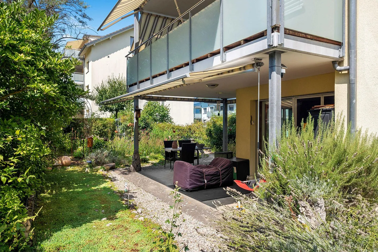 Bellissima Felicità Abitativa con Giardino Privato - Foto 3 di 11