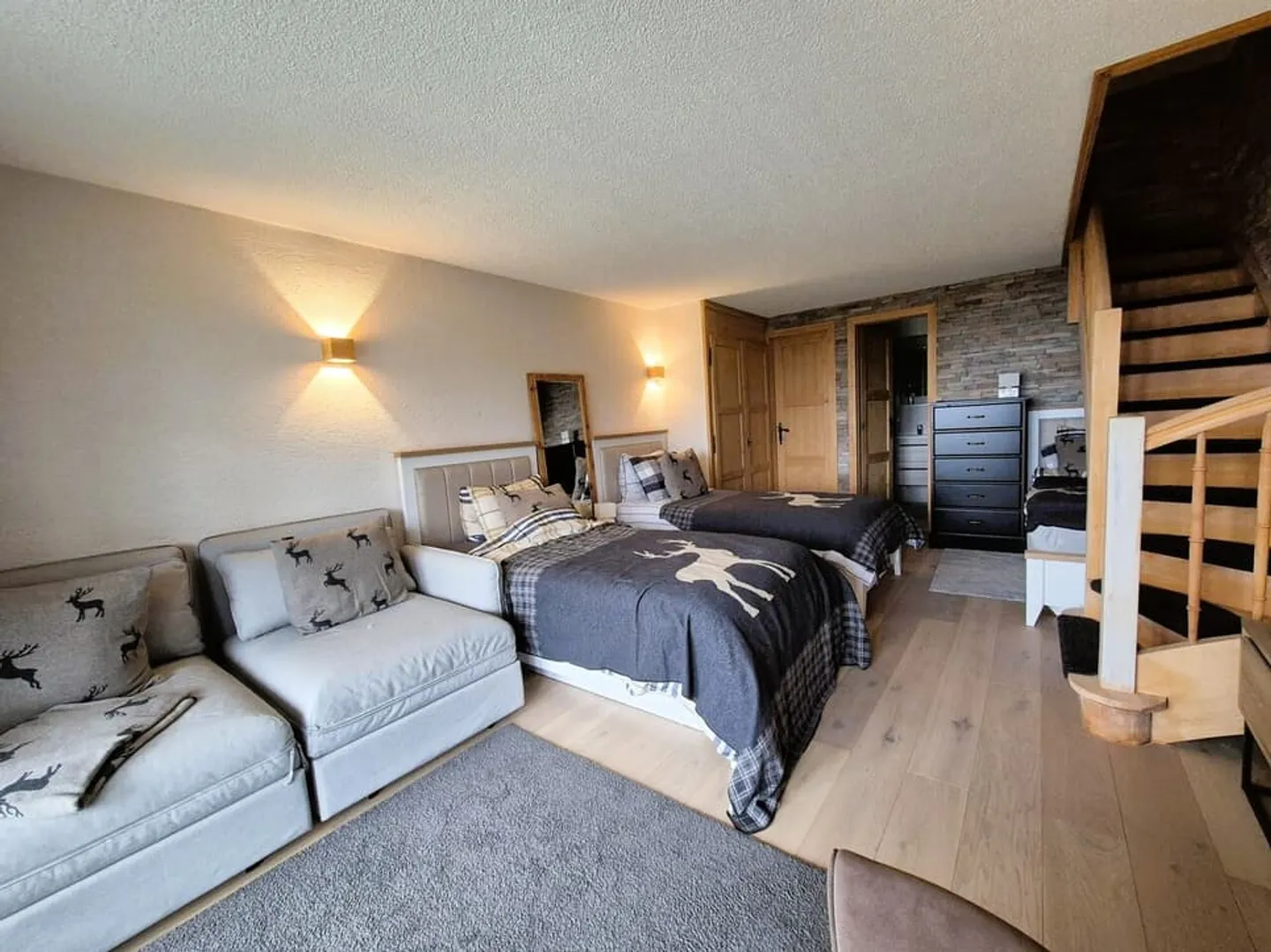 Bright 3.5-room duplex with garden, quiet and sought-after setting - Photo 2 of 10