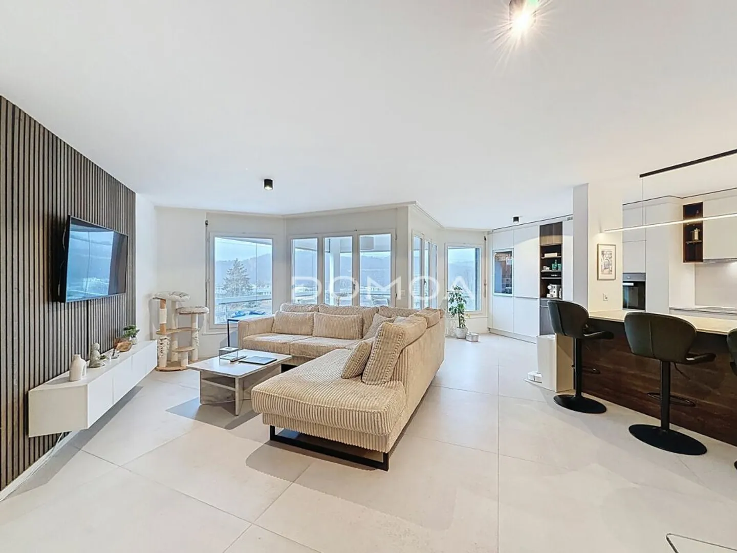 Penthouse 4,5 pièces rénové avec grande terrasse - Luminosité, charme et confort à Marly ! - Photo 4 sur 9