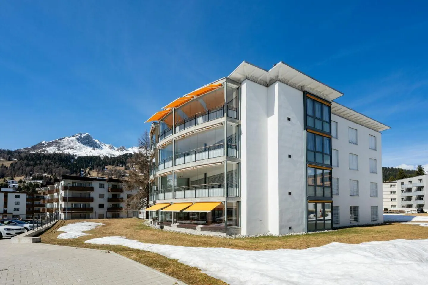 4.5-Room Apartment - Photo 1 of 14