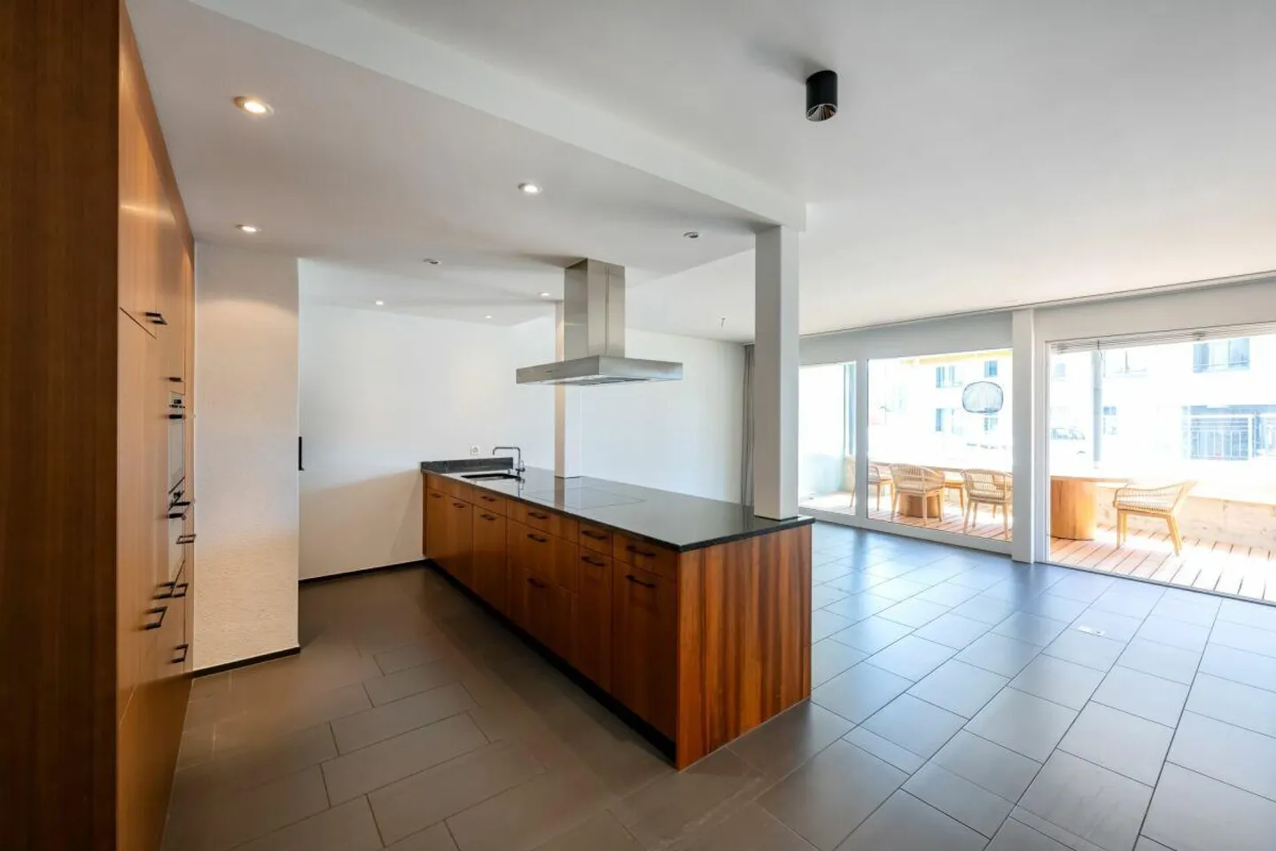 4.5-Room Apartment - Photo 4 of 14