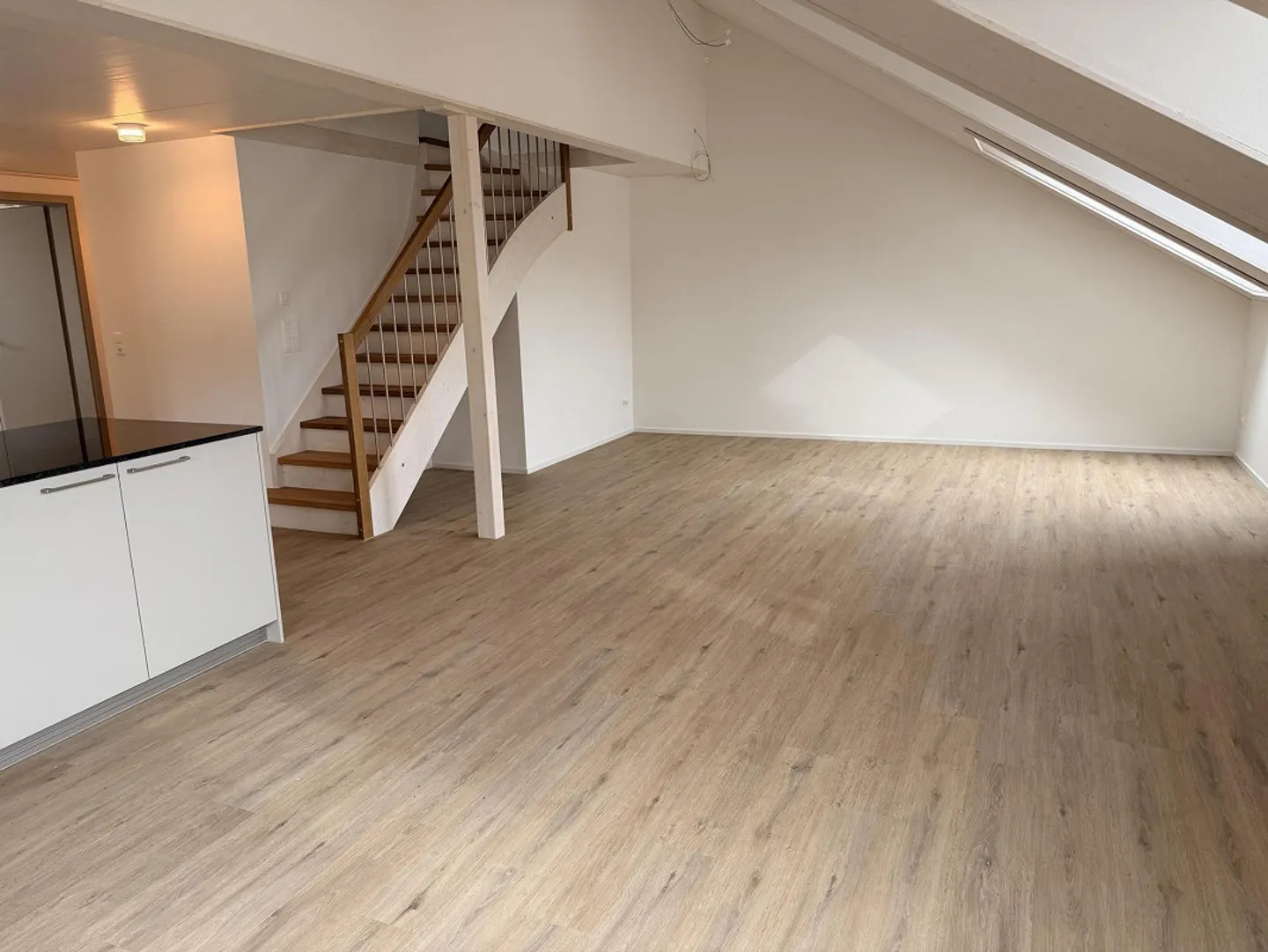 First rental: Spacious 4.5-room maisonette apartment in replacement new building - Photo 13 of 21