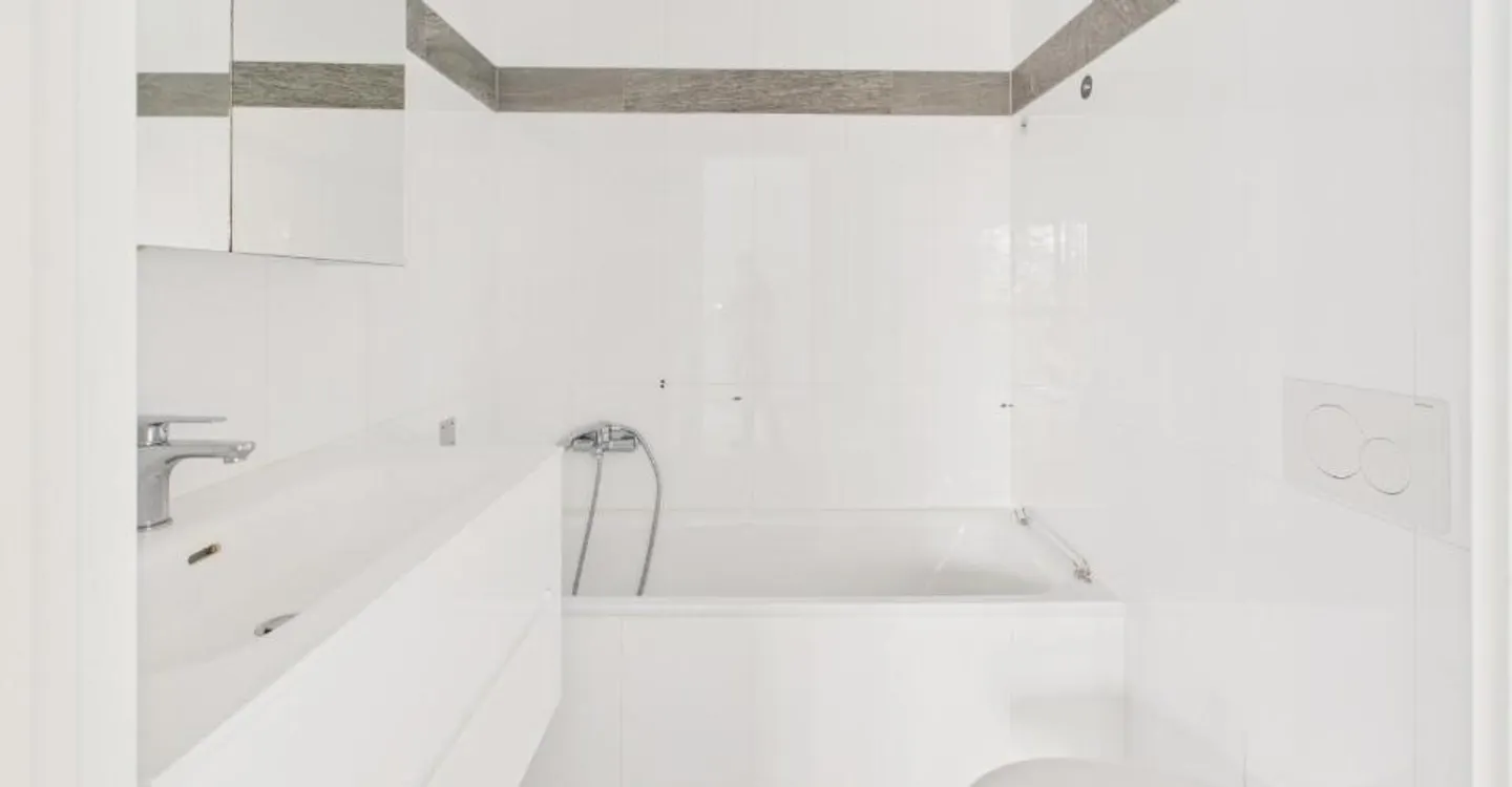 Modern 3.5-room apartment with terrace and leisure room in Cadro - PRIMARY AND SECONDARY RESIDENCE - Photo 7 of 9