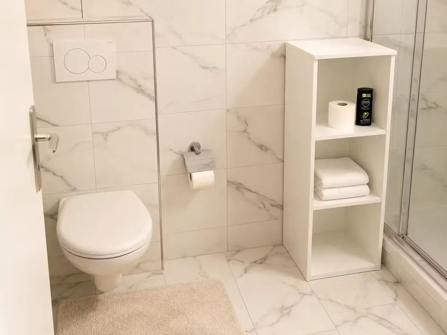 Charming Apartment in Zürich - Photo 9 of 10