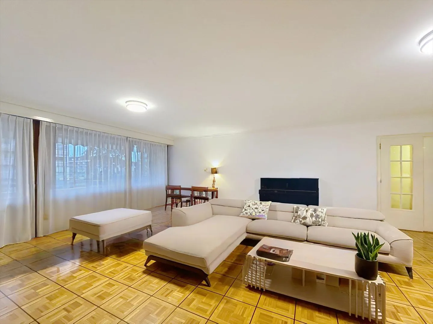 Appartement à louer - Photo 2 sur 9