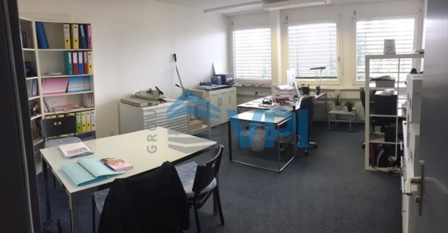 «Bureau 4 pièces» - Photo 2 sur 9