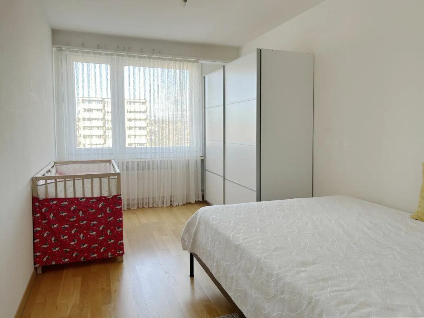 Gepflegte 4 -Zimmerwohnung mit unverbaubarer Weitsicht - Foto 10 von 13