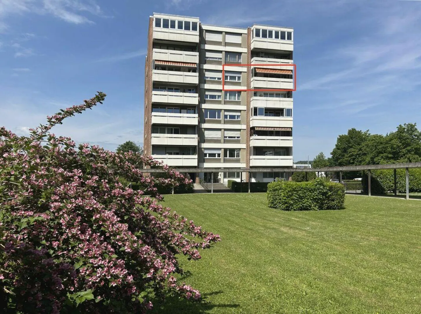 Gepflegte 4 -Zimmerwohnung mit unverbaubarer Weitsicht - Foto 13 von 13