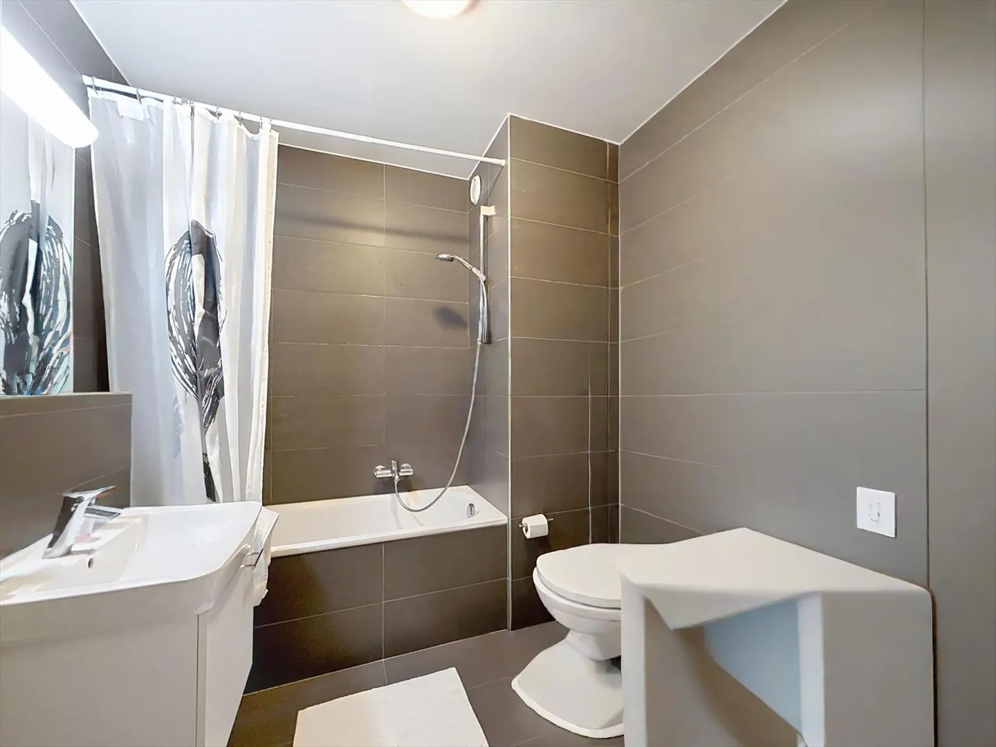 Appartement à louer - Photo 8 sur 9