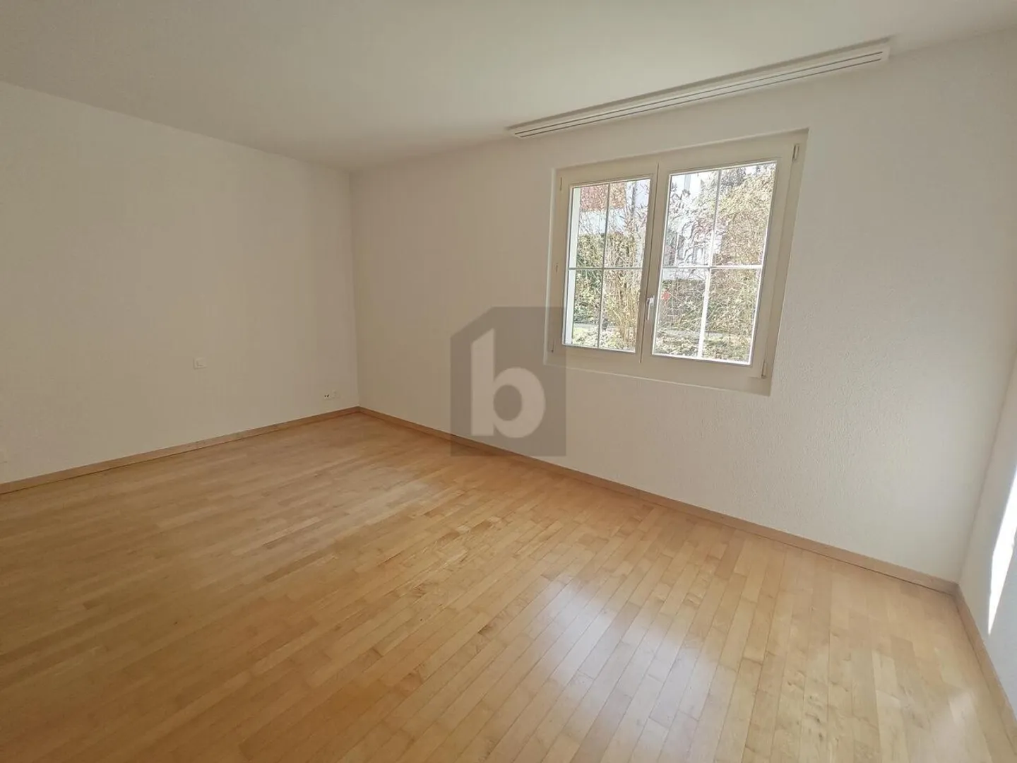 WITH PRIVATE GARDEN DIRECTLY ON AGRICULTURAL ZONE - Photo 3 of 6