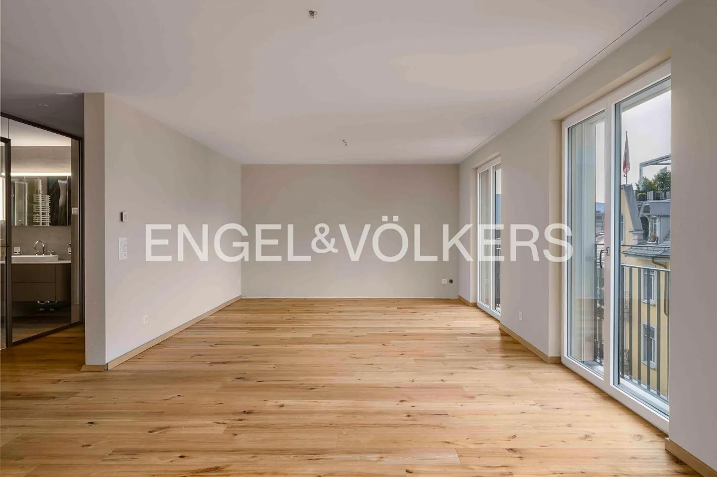 Luxuriöse Attika-Maisonette mit Aussicht - Foto 4 von 9