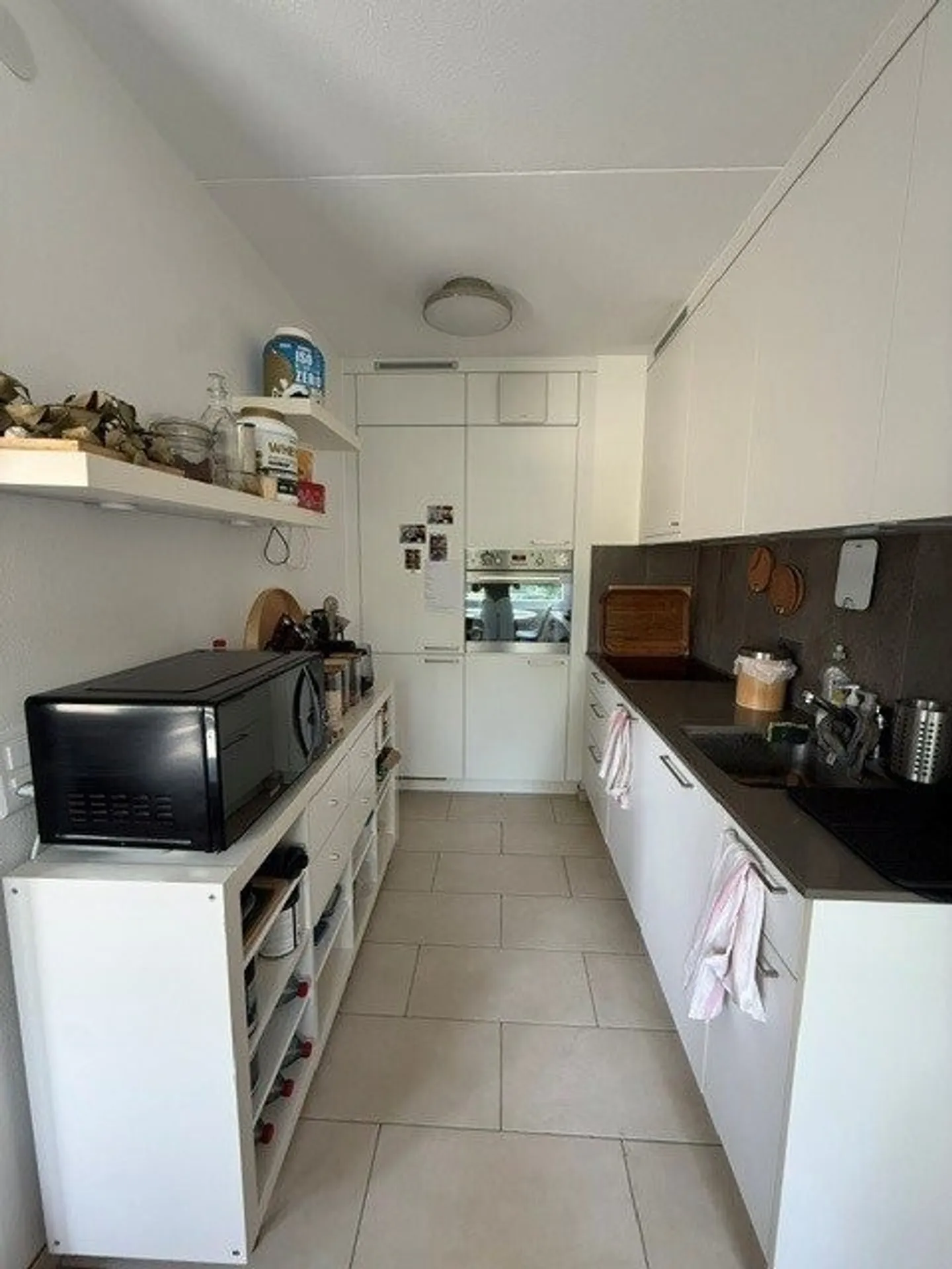 Superb renovated accommodation - Photo 5 of 8