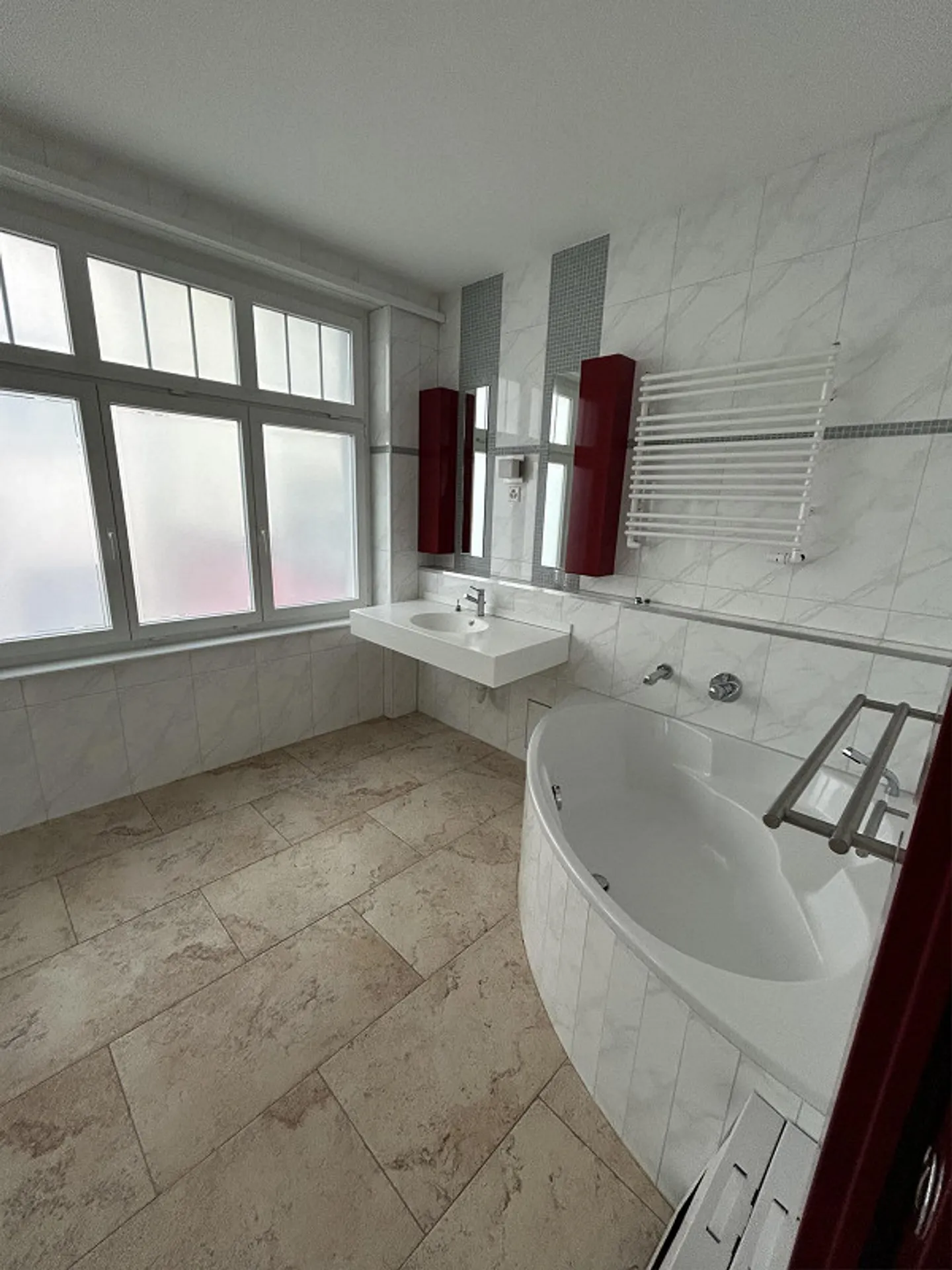 grande appartamento di 2,5 stanze - Foto 3 di 10